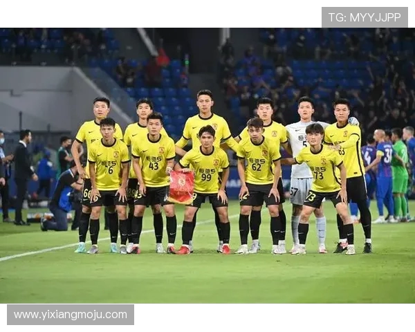 上海足球队心理素质深度对比分析与表现影响探讨