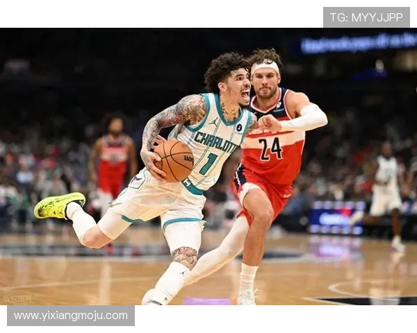 2012年黄蜂队与老鹰队激战回顾精彩瞬间与赛季亮点分析 2012年黄蜂队与老鹰队激战回顾精彩瞬间与赛季亮点分析