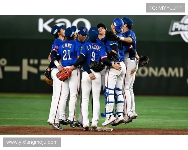 台北白队迎战加拿大队力争在国际赛场上展现实力与风采