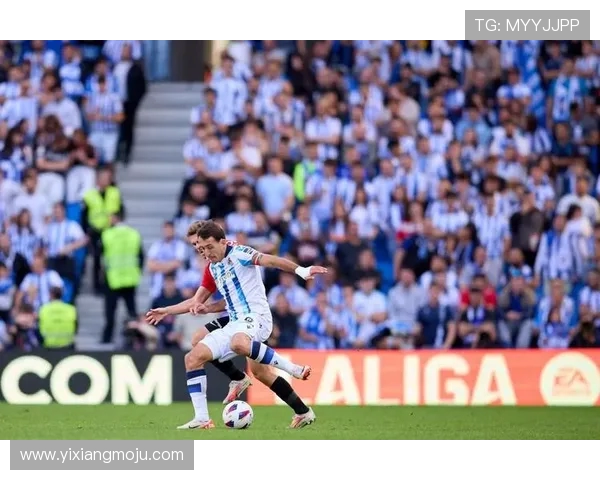 皇家社会与皇家蒂斯的精彩对决揭示西甲联赛的激烈竞争与球队实力之争 皇家社会与皇家蒂斯的精彩对决揭示西甲联赛的激烈竞争与球队实力之争