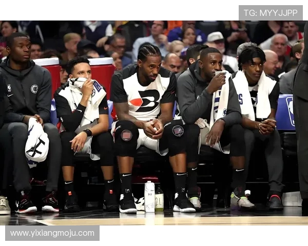 科怀伦纳德的篮球之路:从天才新秀到NBA超级巨星的蜕变与荣耀 科怀伦纳德的篮球之路:从天才新秀到NBA超级巨星的蜕变与荣耀