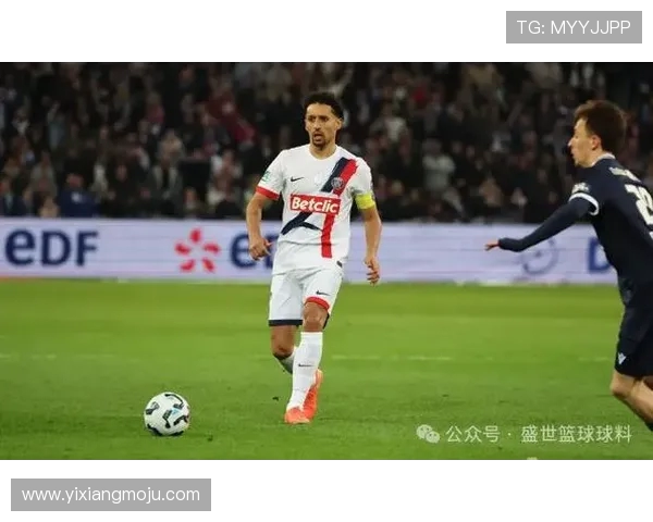 马尔基尼奥斯的崛起与足球世界的传奇之路