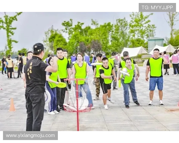 南京飞盘队与西安飞盘队赛后复盘团队协作分析与经验总结